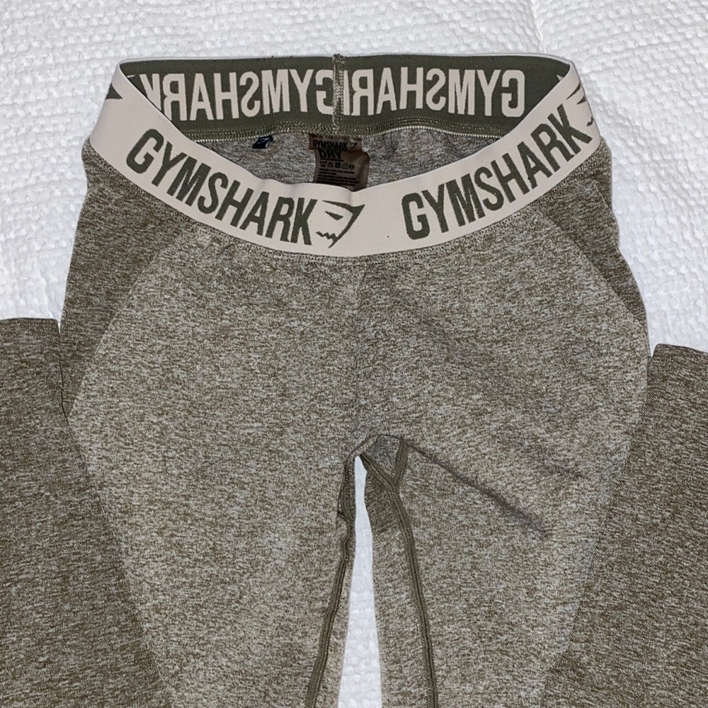 Green gymshark leggings 💚